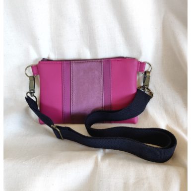 Fruzsi cyclamen zippered case medium size nettle 