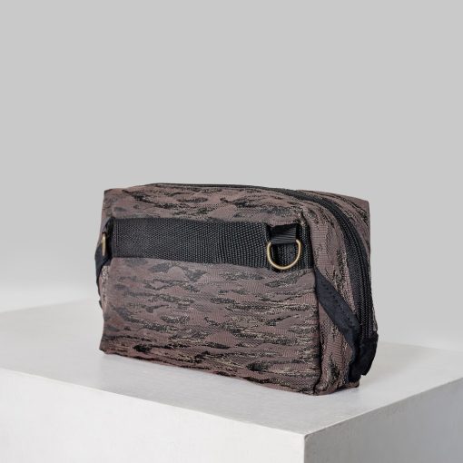 Olea variálható lila oldaltáska