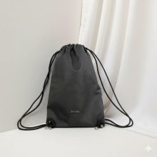 Zsuzsi fekete hátizsák gymbag kis méretű