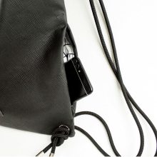 Zsuzsi fekete hátizsák gymbag kis méretű