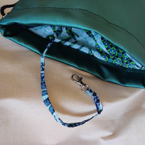 Astra zöld színű gymbag